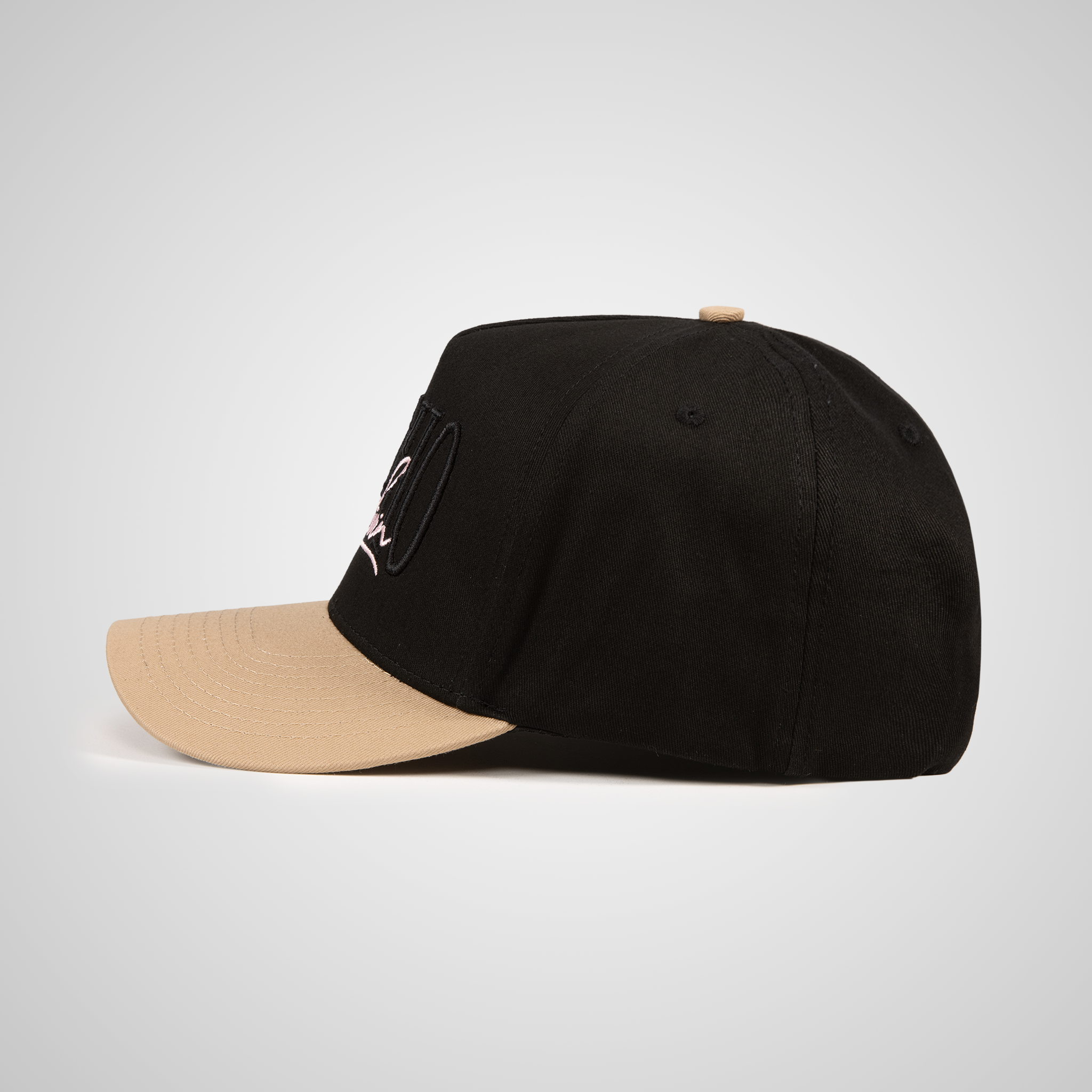 Idaho Script Retro - Black/khaki Pink