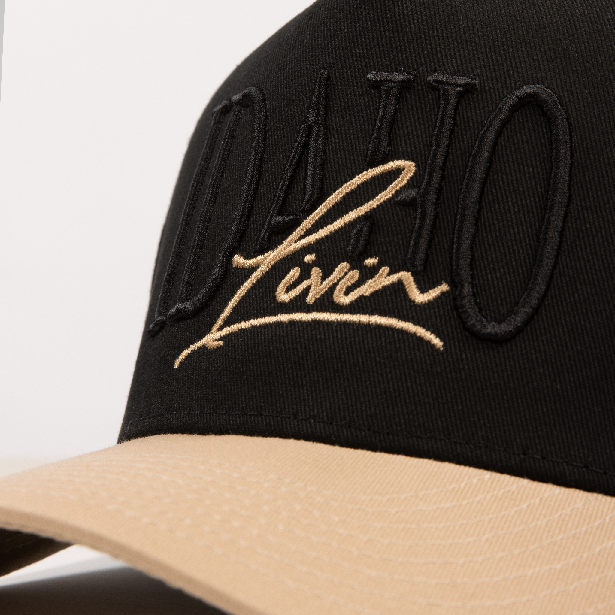 Idaho Script Retro - Black/Khaki | Khaki